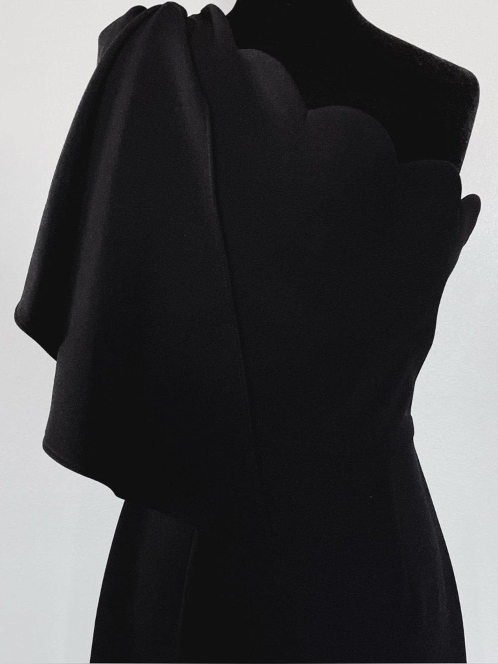 SHOSHANNA Ainsa Asymmetrical Bow Dress - Picture 9 of 13